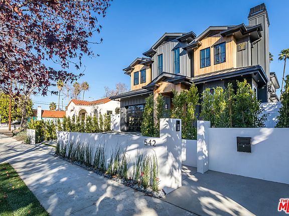 4th image of 542 N Poinsettia Pl