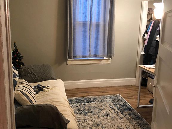 5th image of 2676 Botsford St #2