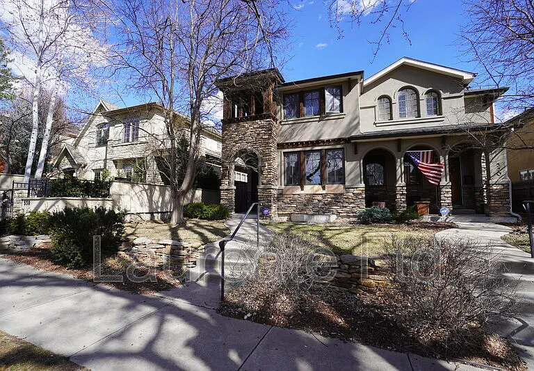 522 Milwaukee St — Photo 1