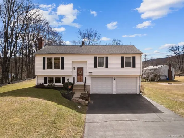 1182 West Woods Road, Hamden, CT 06518