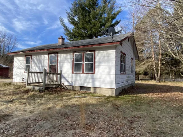 6860 116th Ave, Fennville, MI 49408