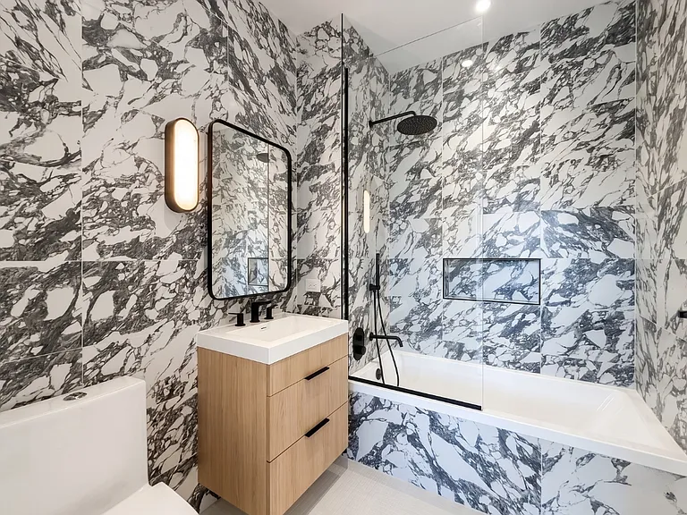 11-14 35th Ave #202 — Photo 7