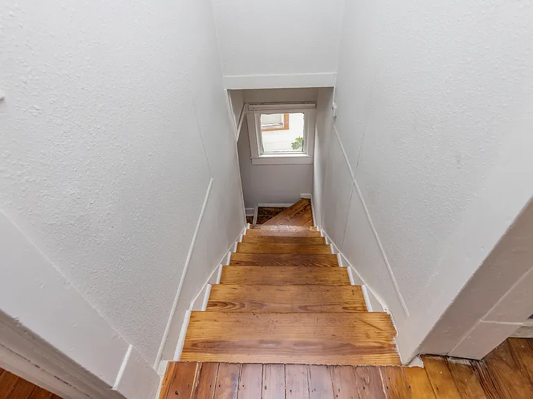 1025 W Walker St — Photo 35