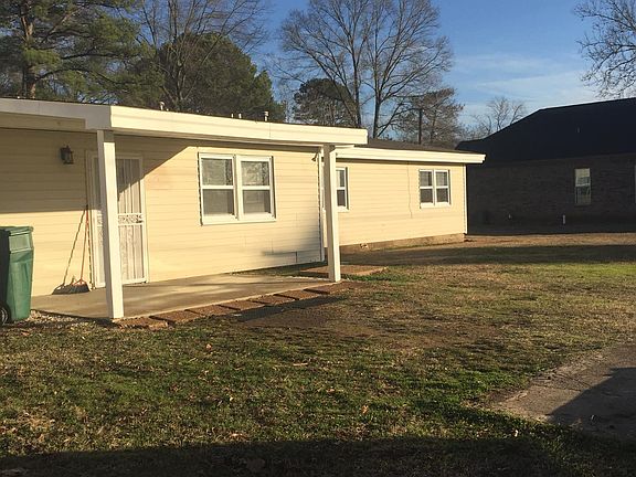 back of the building is Apt. B