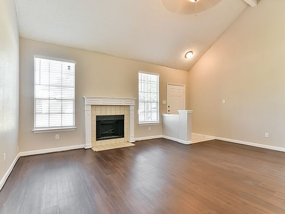 3rd image of 8123 Summer Trail Dr