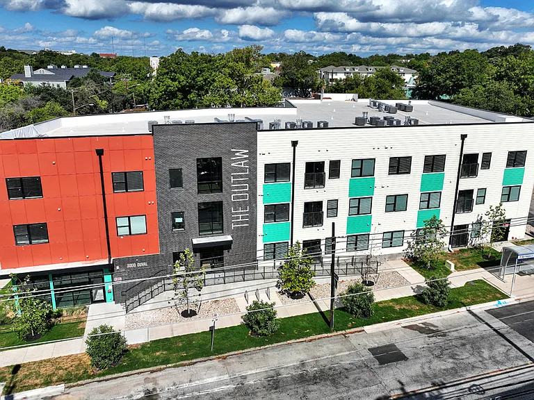 3000 Duval St #201 — Photo 2