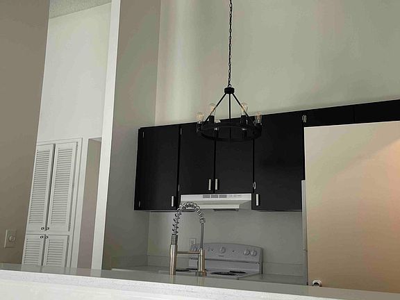 4th image of 2026 Klamath Ave #6