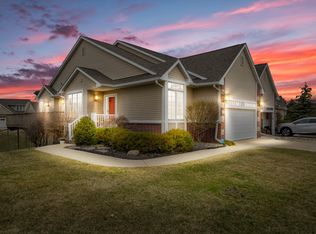 7216 Cody Dr, West Des Moines, IA 50266