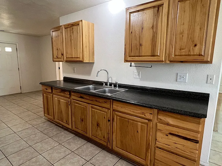 2508 N National Ave — Photo 7