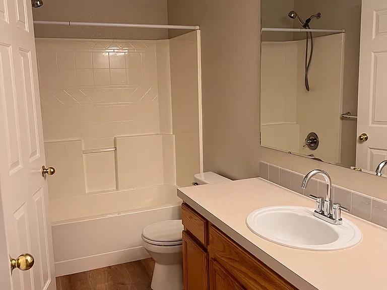 5013 W Clinton St #0 — Photo 6