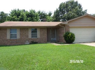 1215 Rolling Lane Dr, Durant, OK 74701