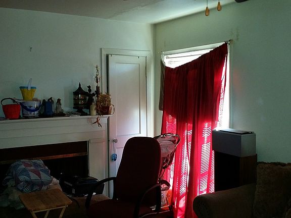 4th image of 1826 Somerset Ave