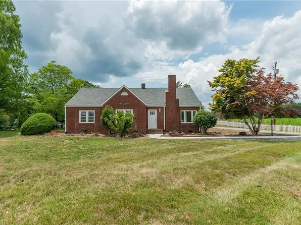 1716 Us Highway 220, Stokesdale, NC 27357