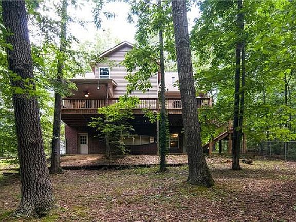 5th image of 1012 Lakeside Ct