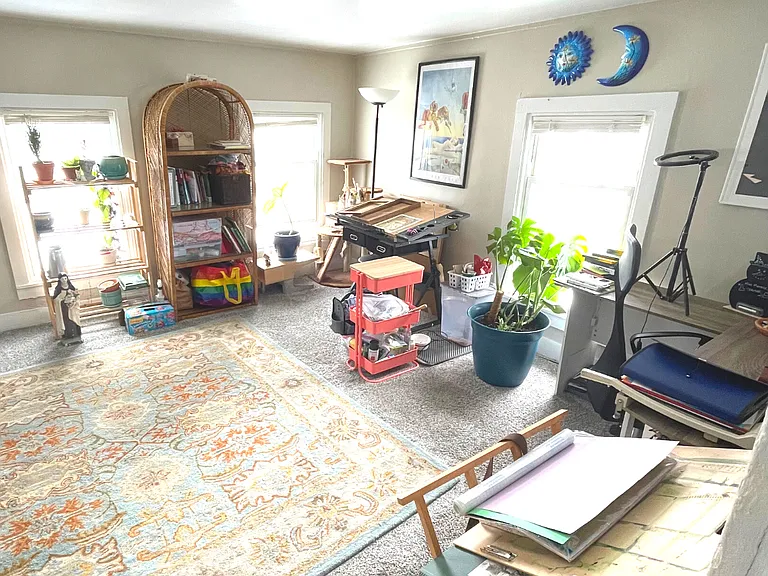 407 Washtenaw Ave — Photo 16