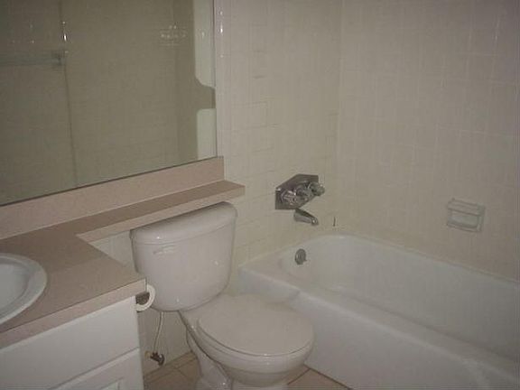 5th image of 1100 Delaney Ave APT F202