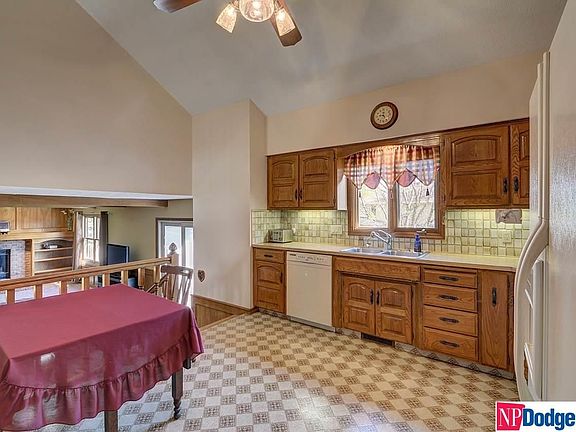 4th image of 808 Michael Dr