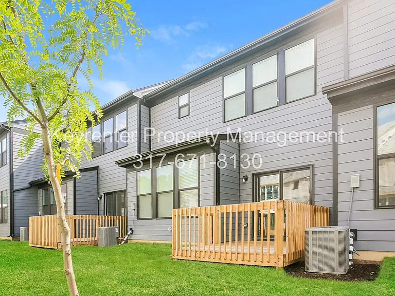 9738 Behner Dr — Photo 27