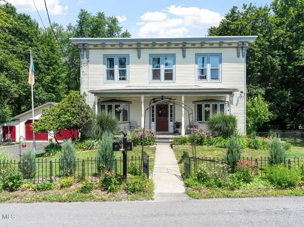 17 Mullens Road, Slingerlands, NY 12159