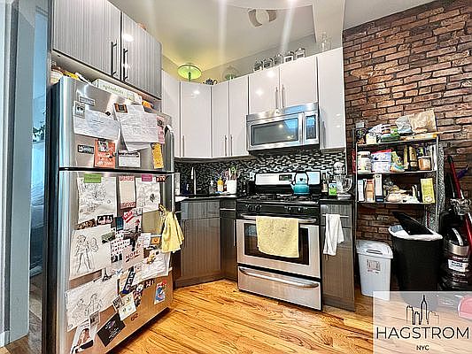 5th image of 1013 Fulton St #4