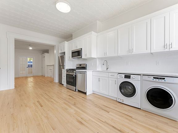 4th image of 163 Bedford Ave #1