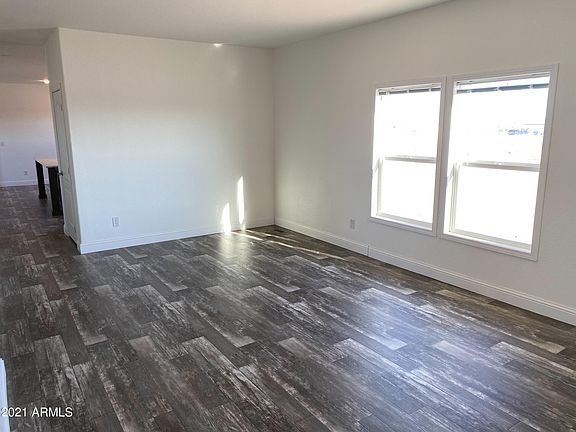 3rd image of 36529 Mohave St