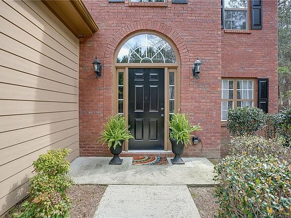 3rd image of 2507 Windchase Ct