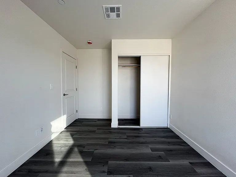 5017 Clara St — Photo 19