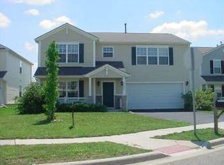 8099 Royal Elm Dr, Blacklick, OH 43004
