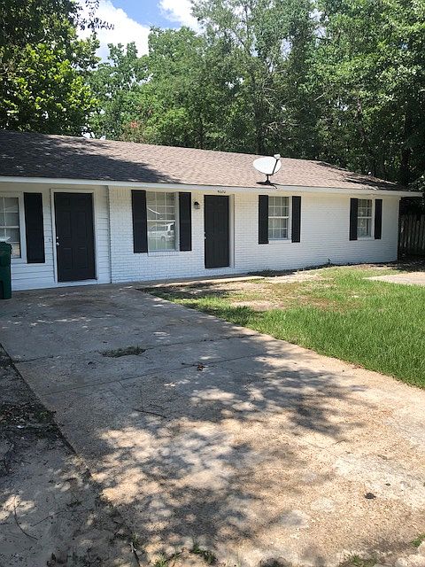 1st image of 4020 Ponderosa Dr