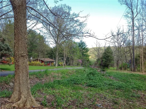 233 Enfield Falls Rd, Ithaca, NY 14850