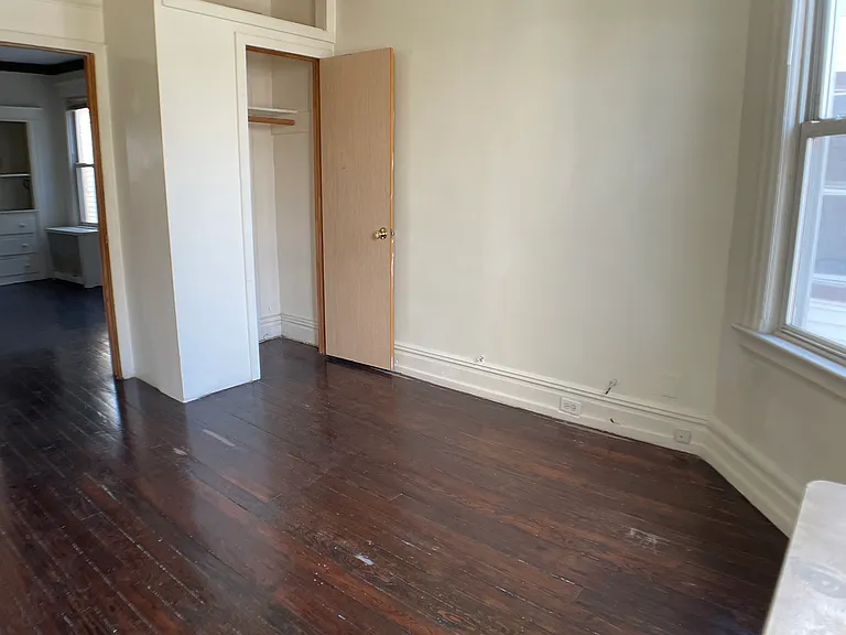 174 N 17th St — Photo 13