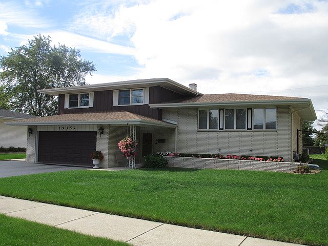 1st image of 19352 Wildwood Ave