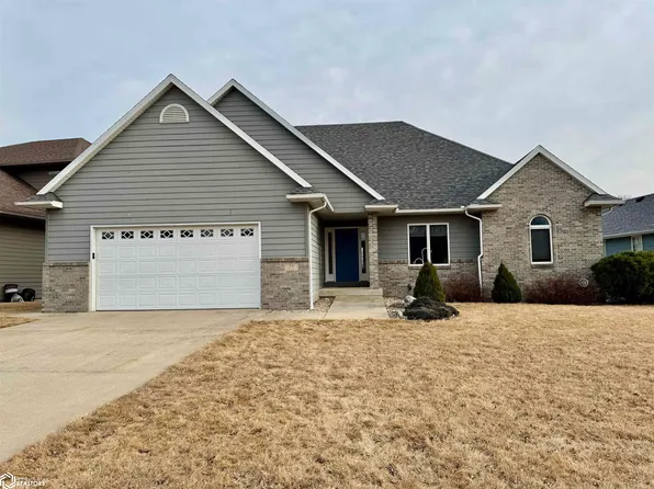 33 Lido Rd, Clear Lake, IA 50428