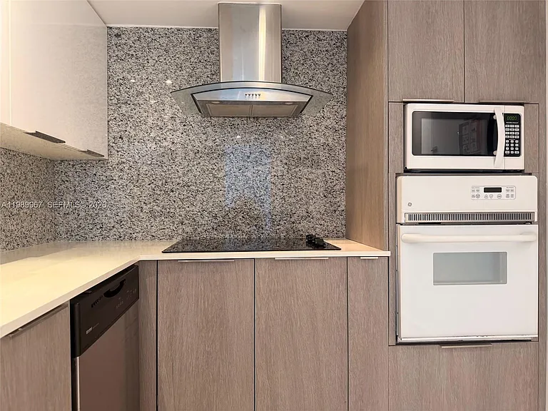 4001 S Ocean Dr #8H — Photo 8