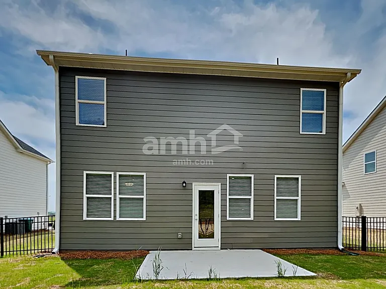 665 Summit View Ln — Photo 25
