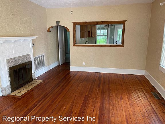 3rd image of 1228 N Duval St #A