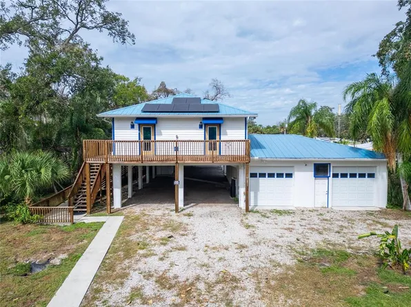 1873 Wacassassa St, Tarpon Springs, FL 34689