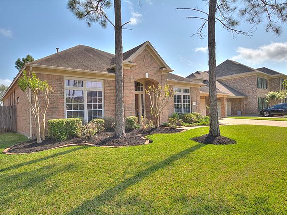 2nd image of 2911 Covebrook Dr