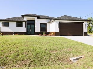 1216 Delores St E, Lehigh Acres, FL 33974