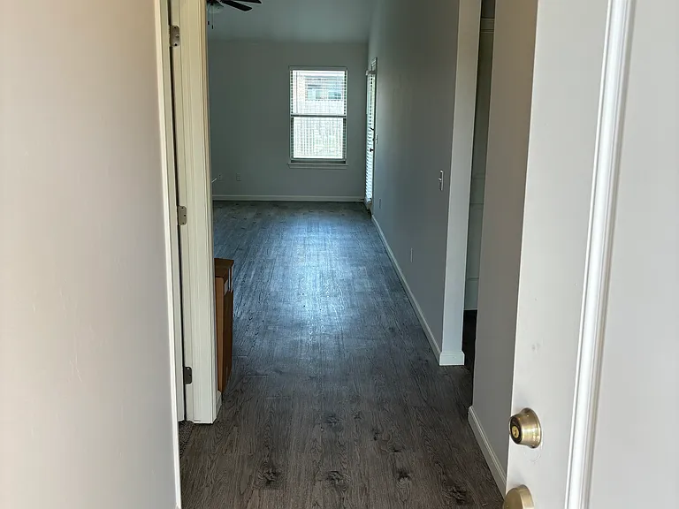1001 SW 13th St — Photo 6