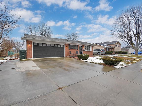 5th image of 4853 Warminster Dr
