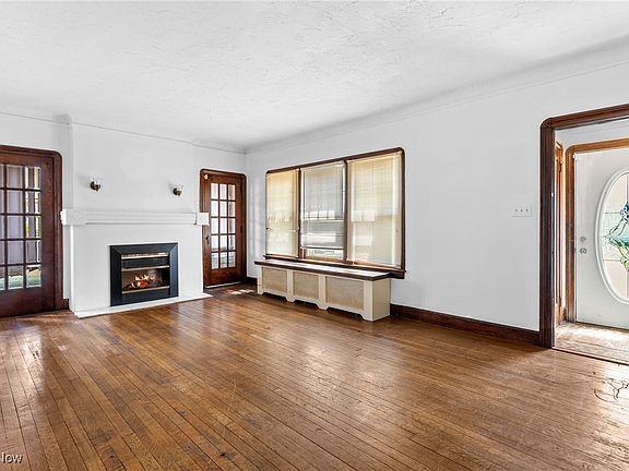 5th image of 4774 W 32nd St