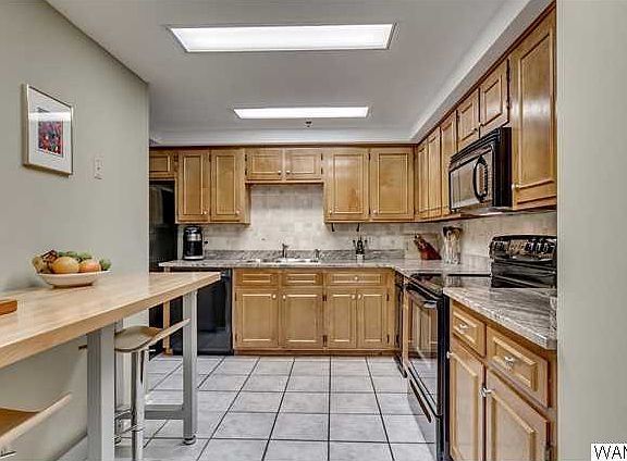 3rd image of 2209 9th St APT 504
