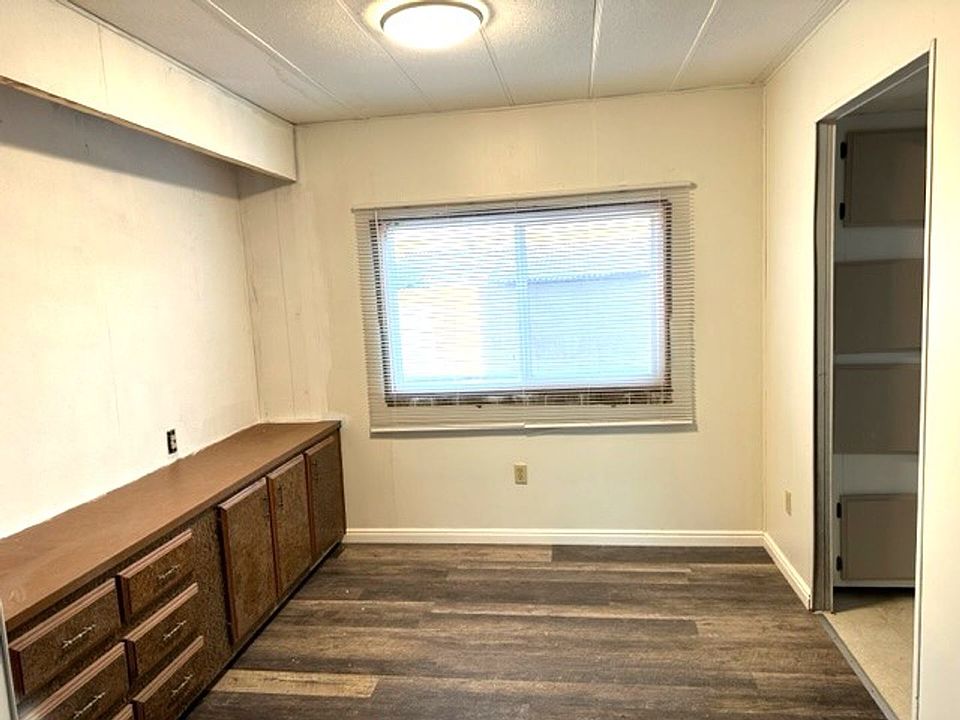 2nd image of 628 Bullion Rd