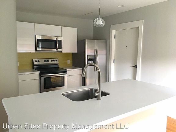 3rd image of 15 W 15th St APT G