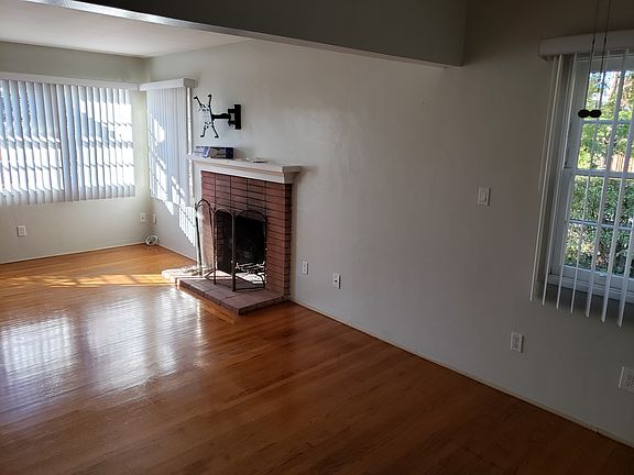 5th image of 1811 31st St