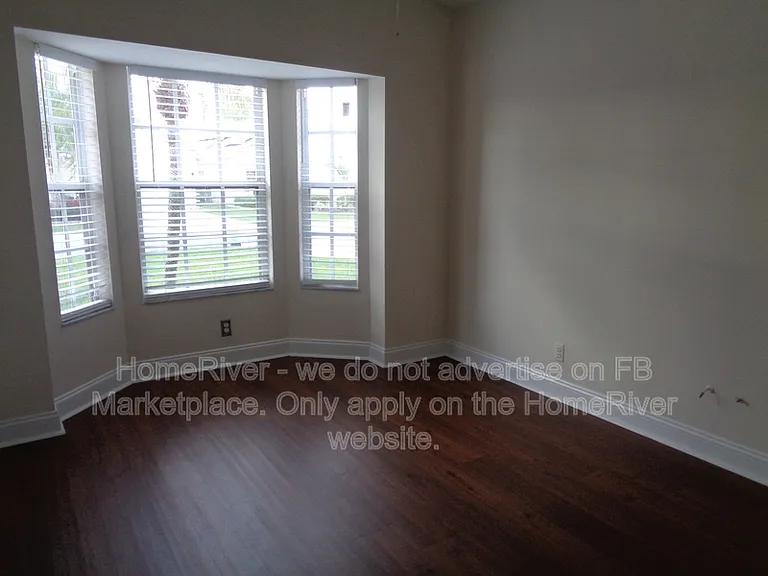 7512 Stirling Bridge Blvd N — Photo 20