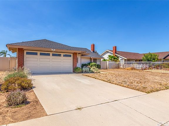2nd image of 25645 Delphinium Ave