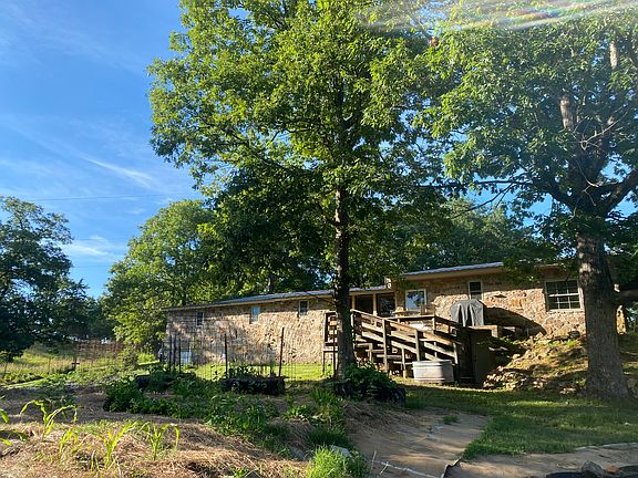 2nd image of 387 Sunnyland Rd
